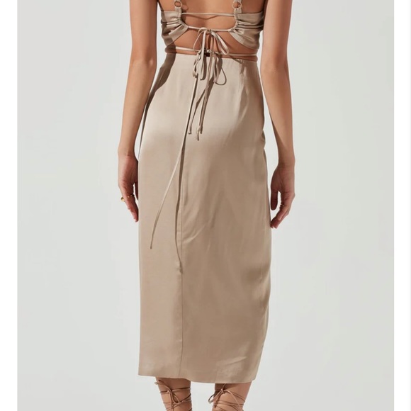 ASTR Robin Tie Waist Cutout Midi Skirt Khaki M - Picture 4 of 12